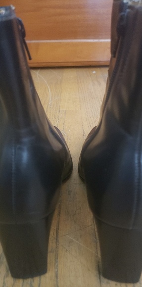 Black Short Boot - Picture 3 of 4